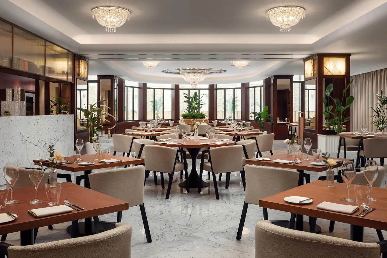 Almanac X Alcron Prague Otel