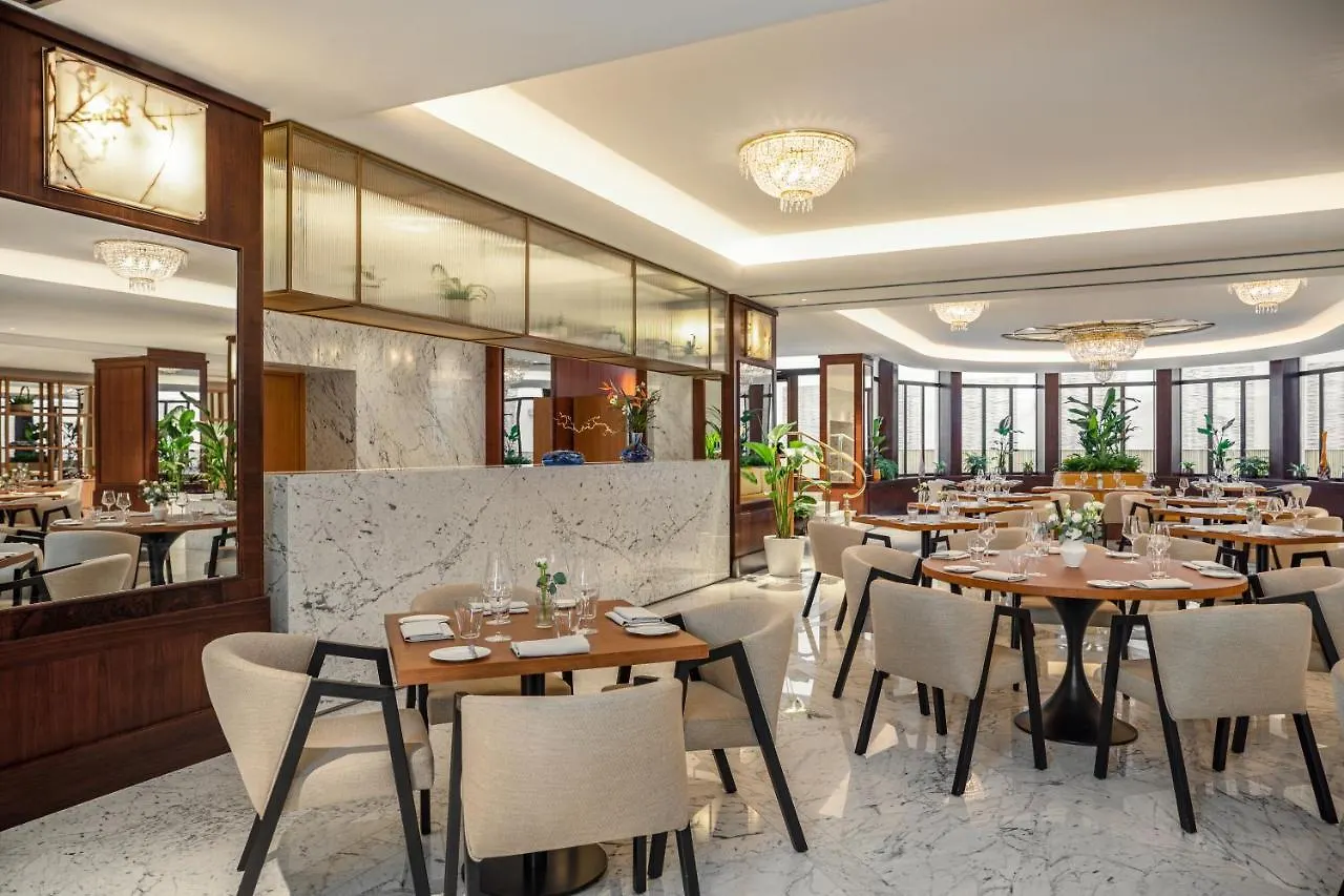 Almanac X Alcron Prague Otel
