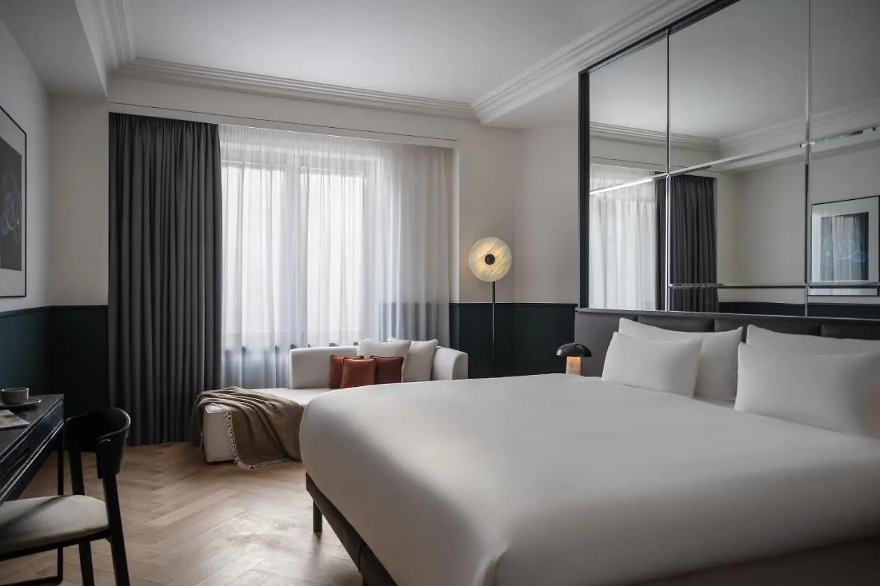 Almanac X Alcron Prague Otel